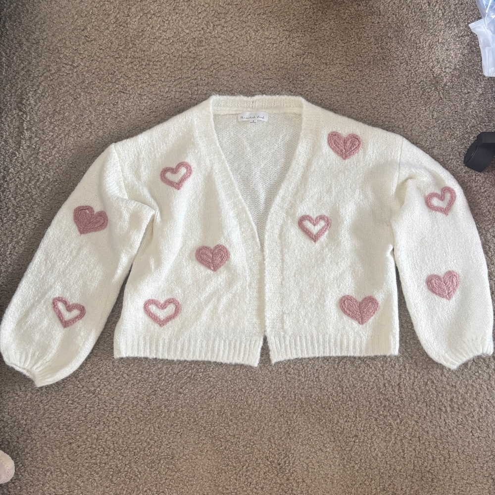 Chic Cream Cardigan with Pink Heart Accents